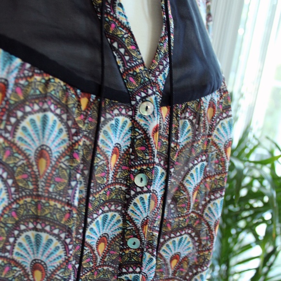 DR2 Sheer Cap Sleeve Blouse with Tassel Detail SZ US M - Picture 4 of 11